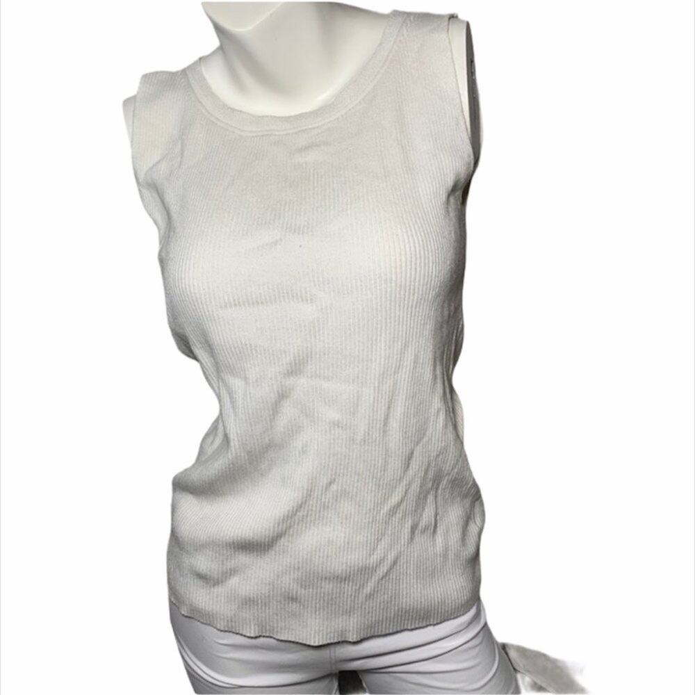 Ellen Tracy M Sleeveless tank crew neck sweater